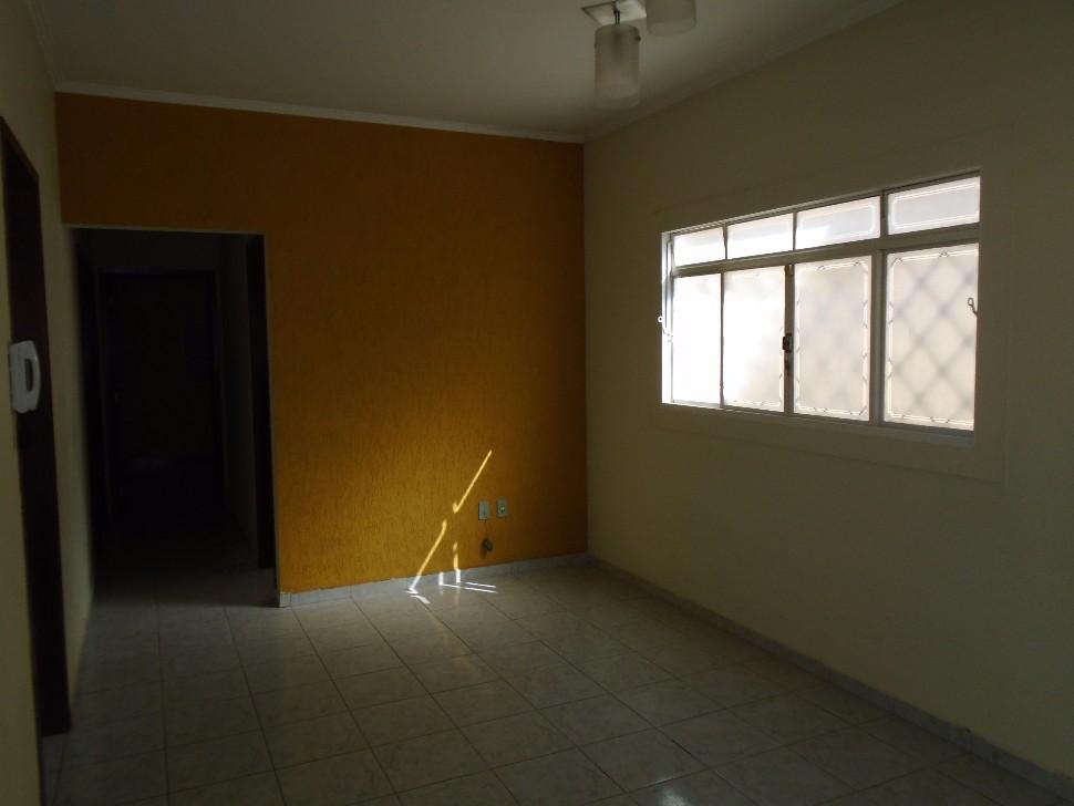 Imóvel Casa Térrea em MOGI-GUACU