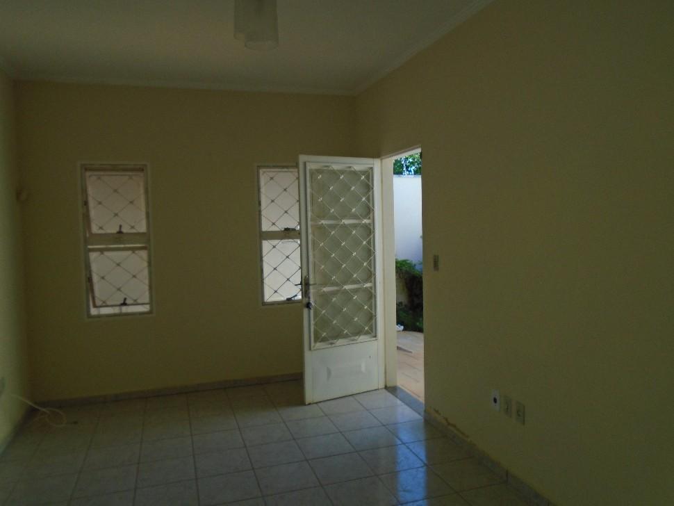 Imóvel Casa Térrea em MOGI-GUACU