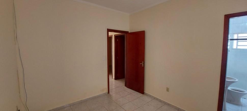 Imóvel Casa Térrea em MOGI-GUACU