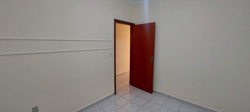 Imóvel Casa Térrea em MOGI-GUACU