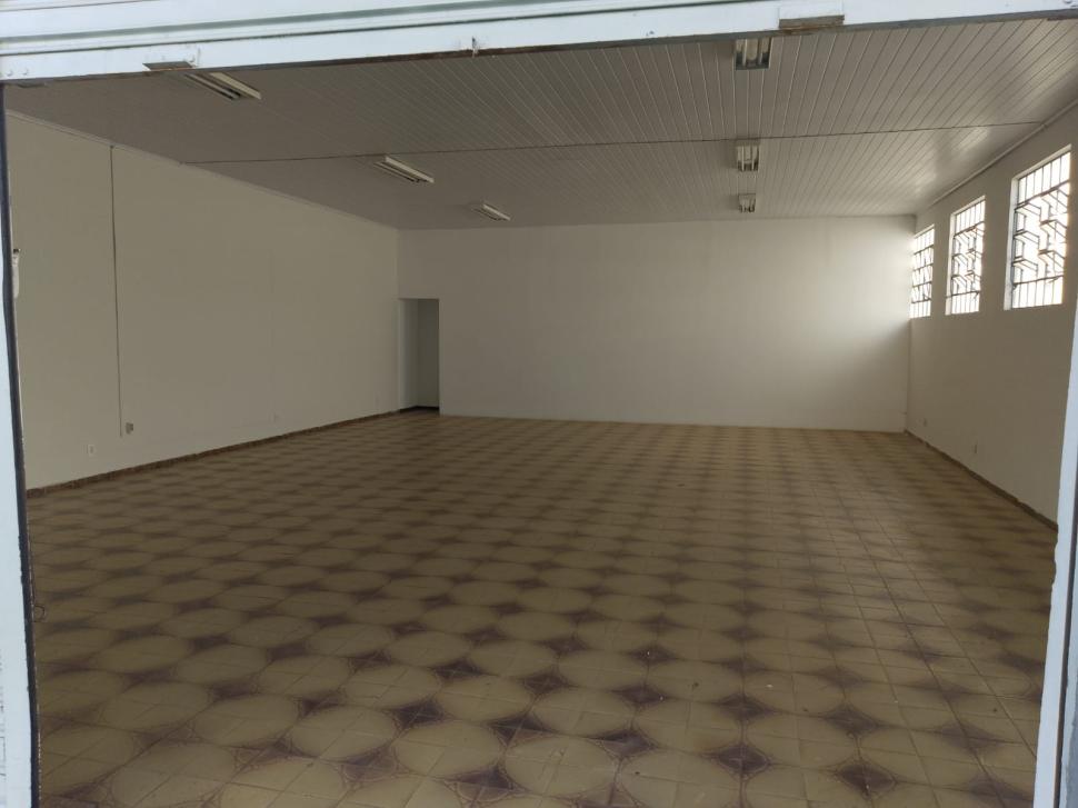 Imóvel Salão Comercial em MOGI-GUACU